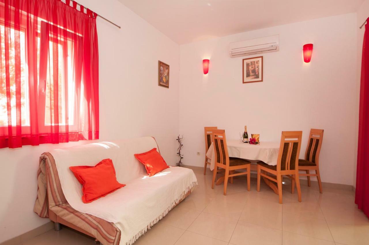 Holiday House Barbara ซูเปตาร์ ภายนอก รูปภาพ