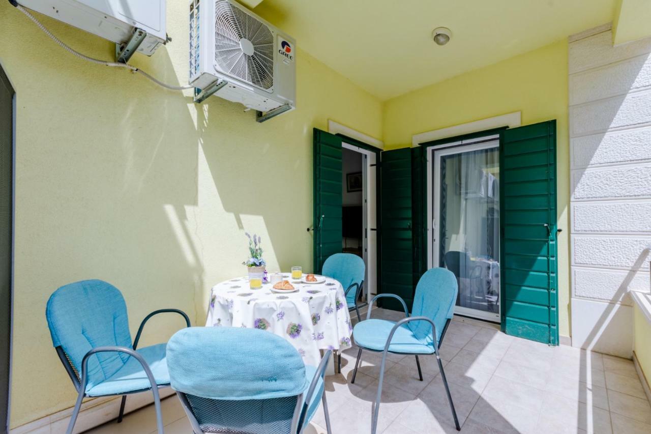 Holiday House Barbara ซูเปตาร์ ภายนอก รูปภาพ