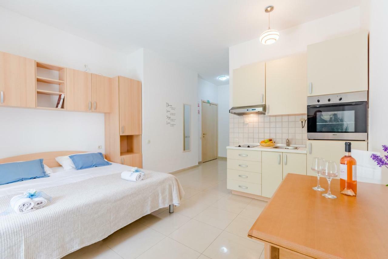 Holiday House Barbara ซูเปตาร์ ภายนอก รูปภาพ